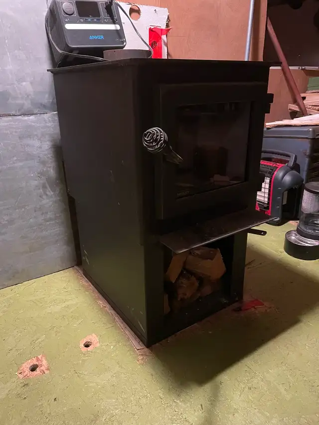 Drolet Deco Nano wood stove  in Stoves, Ovens & Ranges in City of Halifax - Image 2
