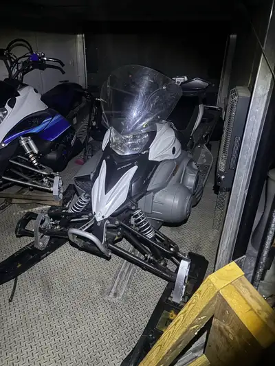 Looking to trade or sell my Yamaha phazer 4 stroke 500 Recently serviced Fresh fluids Fresh oil chan...