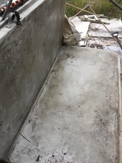 L Hot tub cover that is dirty. $50. Jacuzzi cover. I deliver!, View more