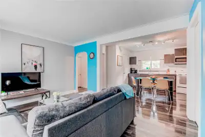Nice 3b2b in North York ( Bathurst and Drewry )