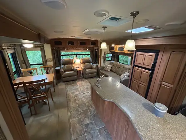 2014 Rockwood Windjammer 3029W in Travel Trailers & Campers in Fort St. John - Image 5