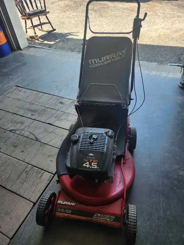 Tondeuse à gazon Murray 4.5/22 in Lawnmowers & Leaf Blowers in Drummondville - Image 2