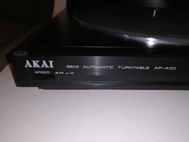 AKAI semi automatic turntable AP-A101 in CDs, DVDs & Blu-ray in Mississauga / Peel Region - Image 4