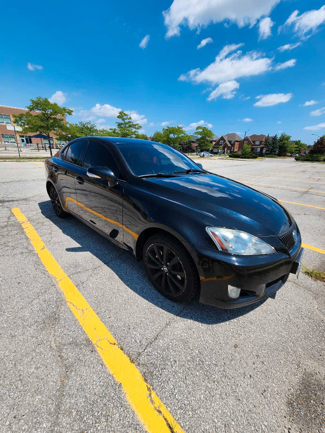 Lexus is250 in Cars & Trucks in Oakville / Halton Region