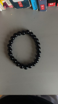 Black beaded bracelet 