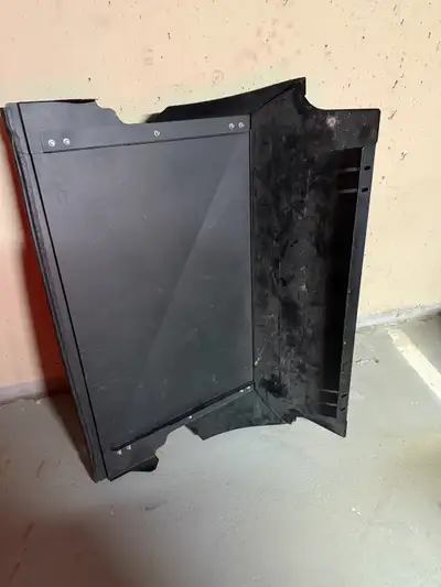 Bought new and used for 4 years. Sold 2008 Jeep Wrangler 4 door. The cargo cover secures the trunk a...