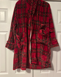housecoat / robe 