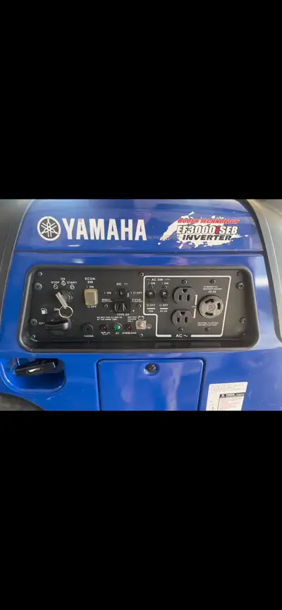 Yamaha ef3000iseb inverter generator remote start low hrs runs air conditioning in travel trailer ca...
