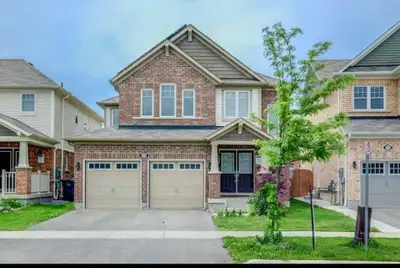 3BR 3Bath House rent in Brampton near Mt. Pleasant 3200$/M(OBO)
