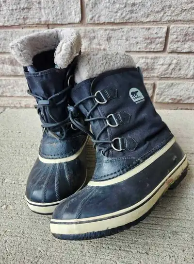 Sorel waterproof boots in youth / men's size 7., View more
