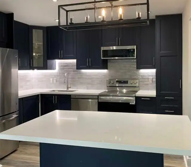 TILE INSTALLER LOOKING FOR EXTRA WORK 505382094378772484
