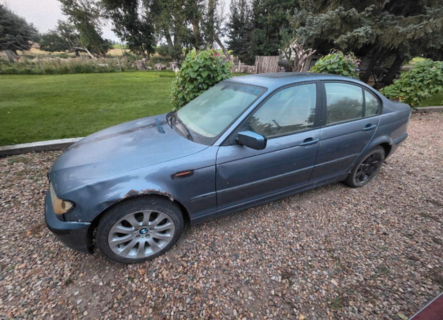 2003 BMW 325 xi in Cars & Trucks in Lethbridge