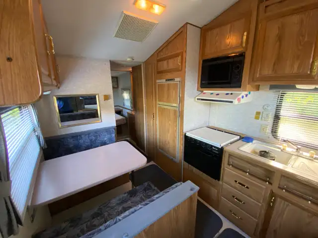 5TH WHEEL TRAILER FOR SALE OR RENT , DAILY / WEEKLY OR MONTHLY in Travel Trailers & Campers in Campbell River - Image 10
