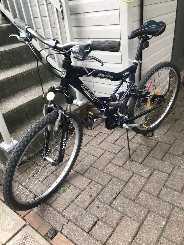 Vélo de montagne Infinity en aluminium avec double suspension in Mountain in City of Montréal - Image 4