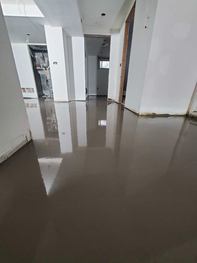 SELF LEVELING in Flooring in City of Toronto - Image 3