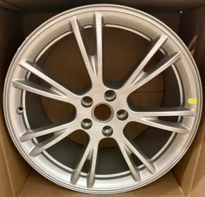 OEM 19 inch Model Y Gemini rim in Silver. This is a direct one to one OEM replacement of a single ri...