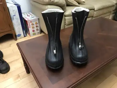 LaCrosse winter boots size 12, View more