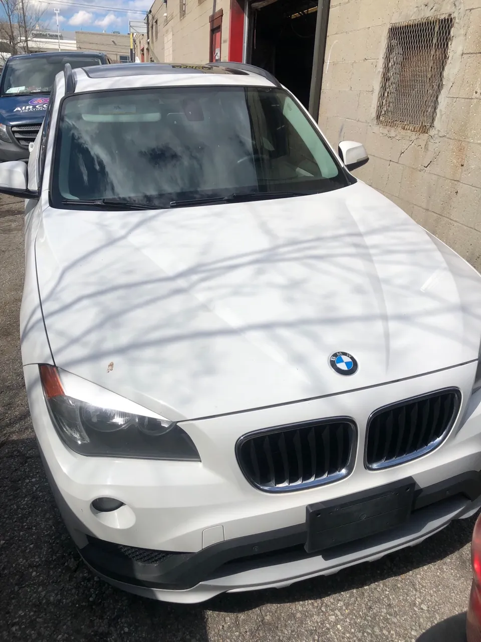 BMW x1 white