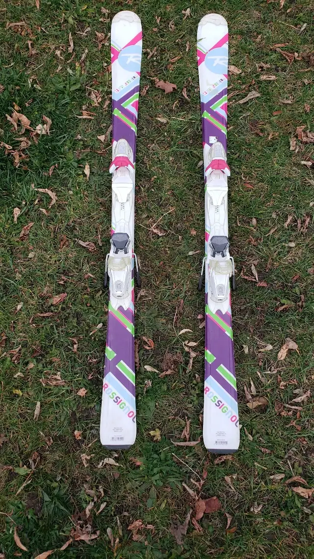 Rossignol 140cm Skis with Rossignol Bindings $220 in Ski in Barrie - Image 3