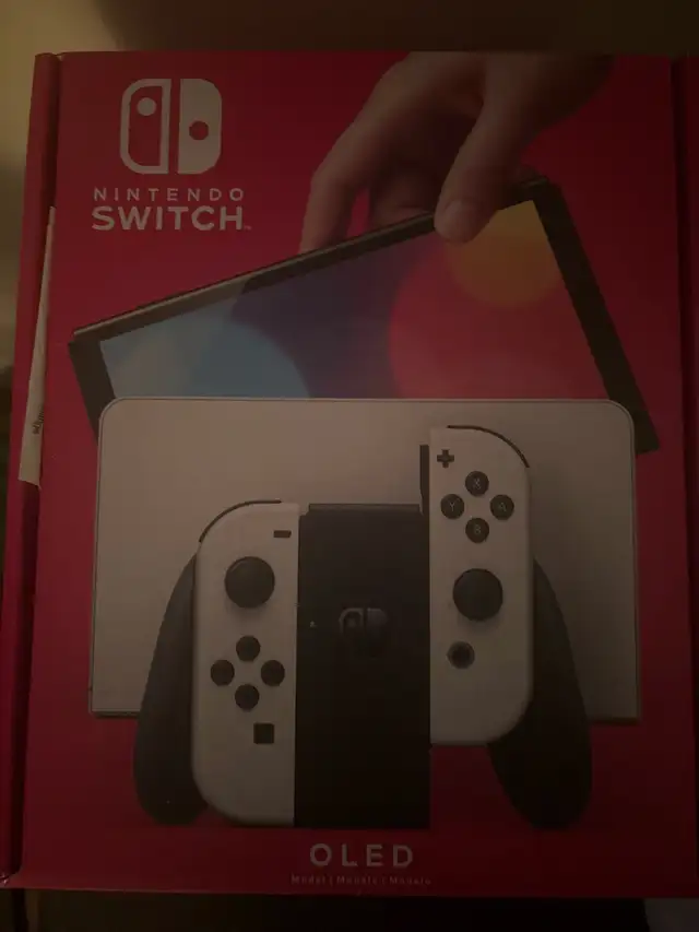 Nintendo switch oled in Nintendo Switch in City of Montréal - Image 2