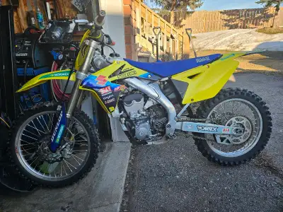I'm selling my 2016 Suzuki RM-Z450, a high-performance motocross bike designed for competitive racin...