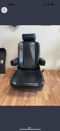 Leather Captain Seat