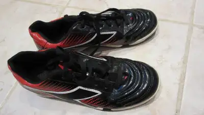 Diadora indoor soccer shoes, child youth 3.5, View more