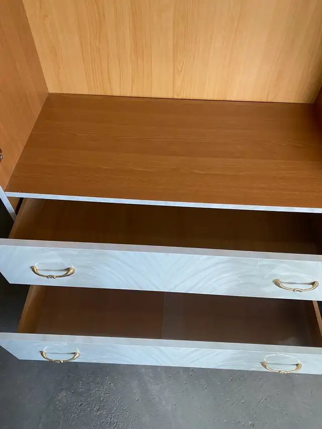 armoir for sale62866660951427122