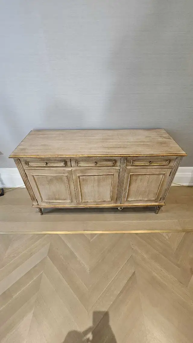 Vintage Sideboard/Buffet  in Hutches & Display Cabinets in City of Toronto - Image 2
