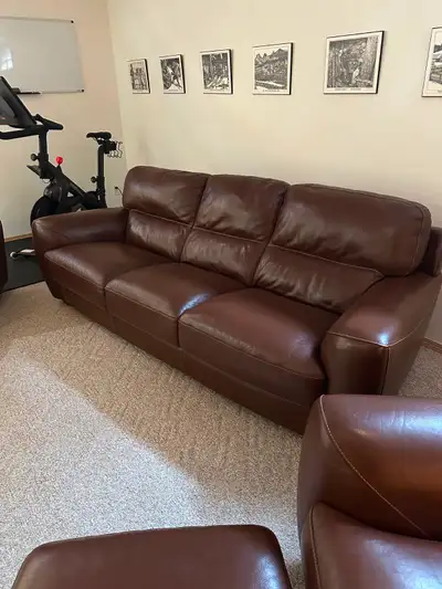 Softitalia International .....Awesome Leather Couch and Chairs, View more