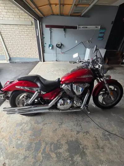 Honda motorcycle for sale model Year 2009 1300cc. No scratch/dent for $7500. Sale As is.
