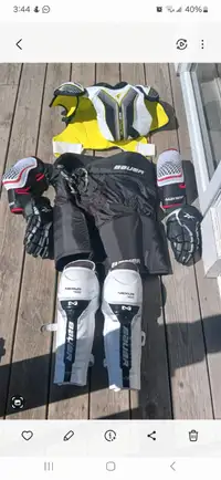 Hockey Gear for sale.        Mens small
