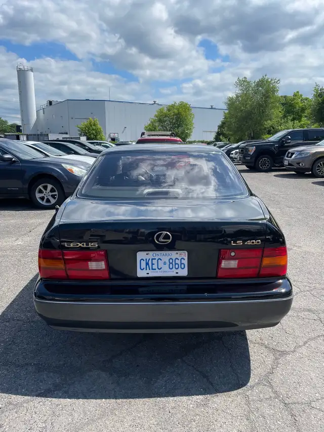 1995 Lexus LS 400 in Cars & Trucks in Ottawa - Image 4