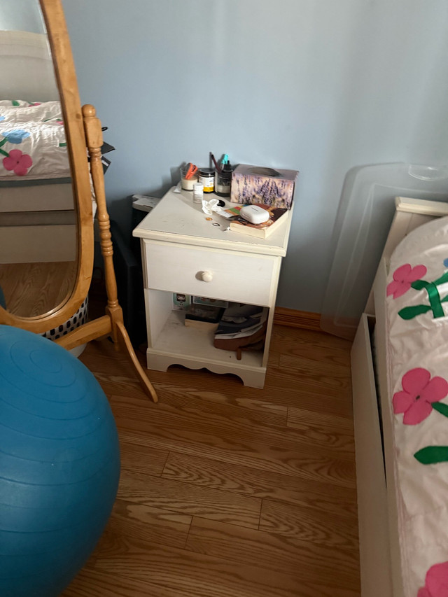 set de chambre à vendre dans Lits et matelas  à Sherbrooke - Image 3
