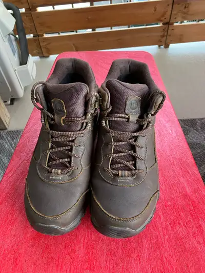 Botte de marche Merrell, View more