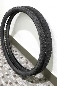 MTB -Knobby Tires (pr)