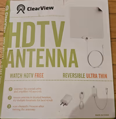 HD TV ANTENNA for sale new in box never used Asking 40$ Available as long as the ad is up