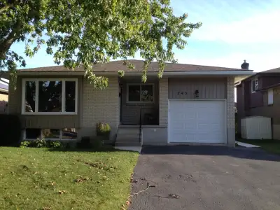 Available Sept 1/2026 3 bedroom, 1 bath upper unit with use of garage located in south end of town o...