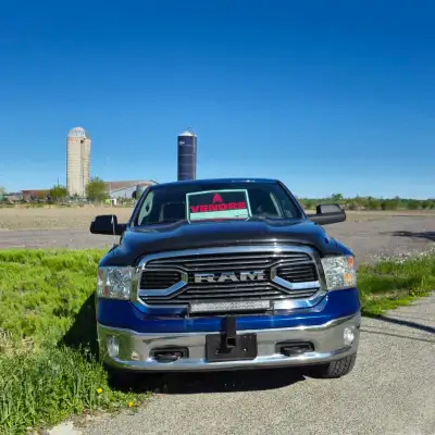 Si l'annonce est là, c'est disponible /if the add is here, it's available. 2017 Dodge RAM 1500 Outdo...