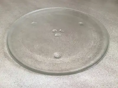 PLATEAU EN VERRE POUR MICRO-ONDES 14 1/8” MICROWAVE GLASS PLATE, View more