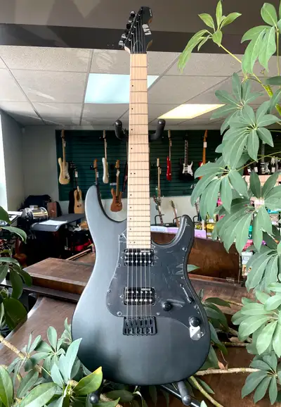 Leroux Music is an authorized ESP dealer Here we have a B-stock item, so huge savings on a brand new...