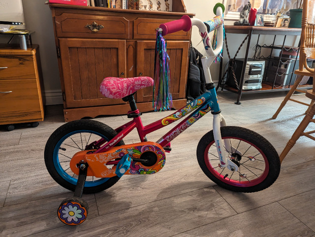 TWO WHEEL CHILDS BIKE WITH TRAINING WHEELS- PINK with DESIGNS in Kids in Sault Ste. Marie - Image 3