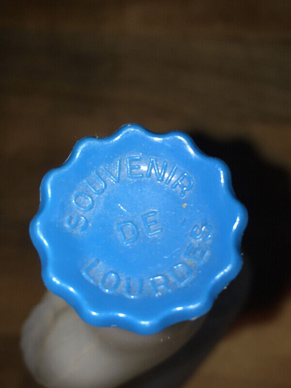 Vintage Lourdes Holy Water Souvenir Bottle-has holy water in it in Arts & Collectibles in Mississauga / Peel Region - Image 4