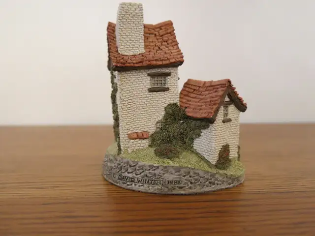 DAVID WINTER COTTAGES: IVY COTTAGE in Arts & Collectibles in Calgary - Image 5