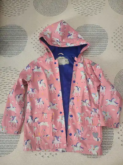 EUC Hatley pegasus colour changing raincoat sz 8, View more