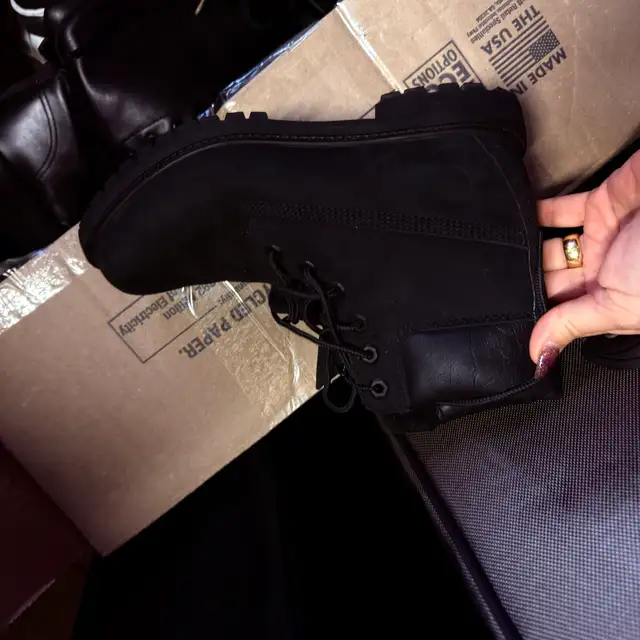 Really nice boots in Women's - Shoes in City of Toronto - Image 6