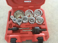 LIKE NEW MILWAUKEE HOLE SAW KIT