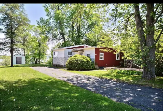 BEAUTIFUL WATERFRONT PROPERTY FOR SALE IN RIGAUD, QC