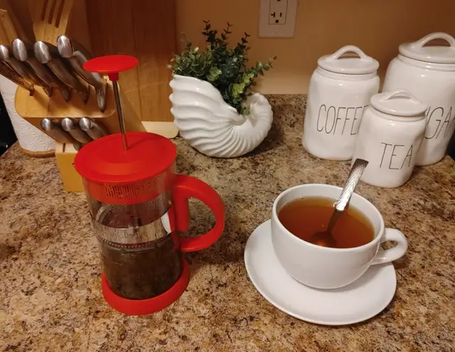 A 3-piece Canister Set (Coffee, Tea and Sugar)62863729652993121