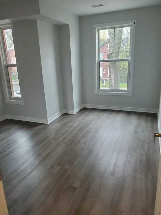 Queen’s students -May 01,2026 to April 30,2027- new 5 bedroom63793633237121121